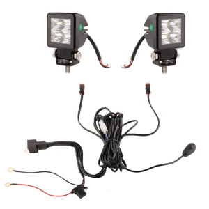 Zwei LED Arbeitsscheinwerfer 1800 LM 18W, Anzahl der LED-Dioden: 4, licht: fokussiert. Im Set mit Kabelbaum     