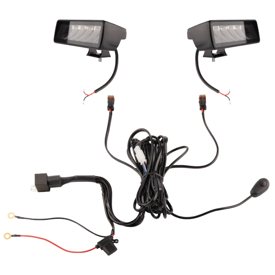 Zwei LED Arbeitsscheinwerfer 1200 LM 18W, Anzahl der LED-Dioden: 6, licht: zerstreut. Im Set mit Kabelbaum