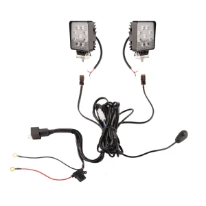 Zwei LED Arbeitsscheinwerfer 1430 LM 24W, Anzahl der LED-Dioden: 9, licht: zerstreut. Im Set mit Kabelbaum      