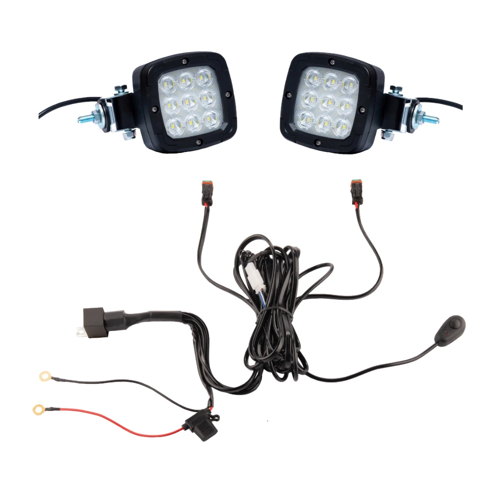 Zwei LED Arbeitsscheinwerfer 650 LM 34W, Anzahl der LED-Dioden: 9, licht: zerstreut. Im Set mit Kabelbaum