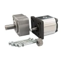 Hydraulikpumpe, Zahnradpumpe Größe 1 5,55ccm/U linksdrehend mit Vorsatzlager, zylindrischer Welle und Kupplung